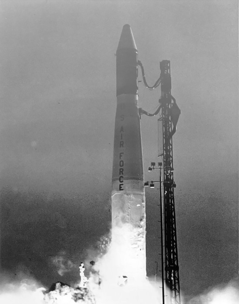 Thor DSV-2U vehicle